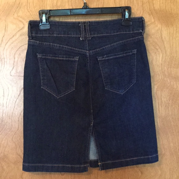 🍀 Old Navy Jean Skirt (4) - Picture 2 of 4